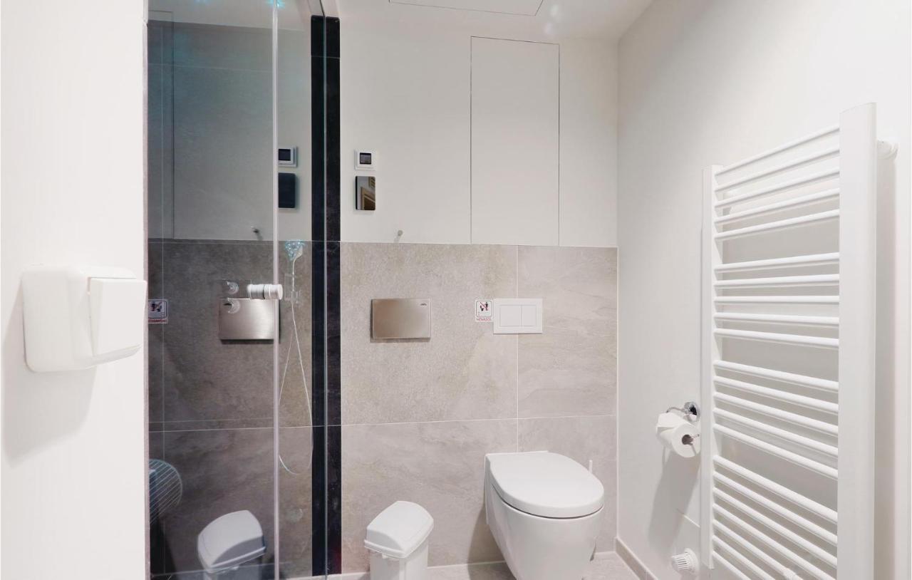 Cozy Apartment In Luebeck Travemuende With Sauna Buitenkant foto