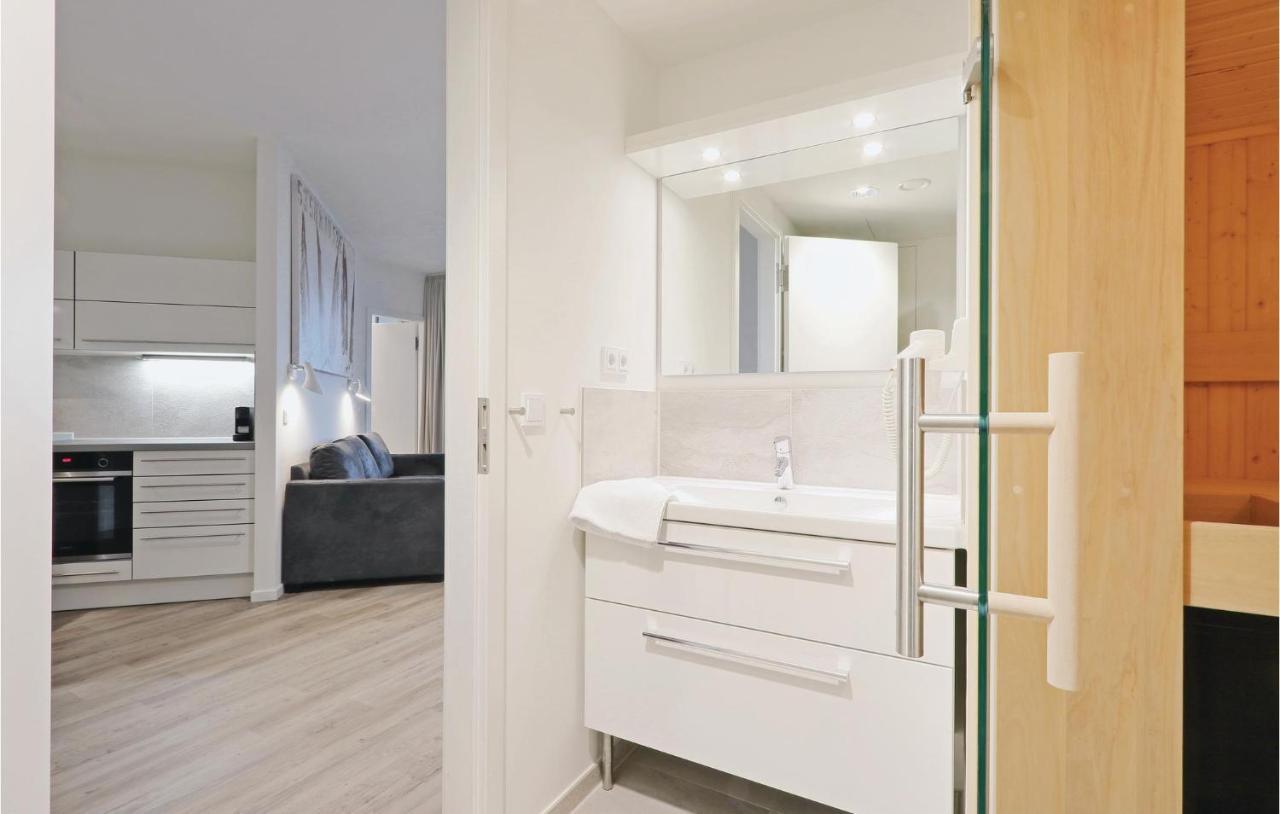 Cozy Apartment In Luebeck Travemuende With Sauna Buitenkant foto